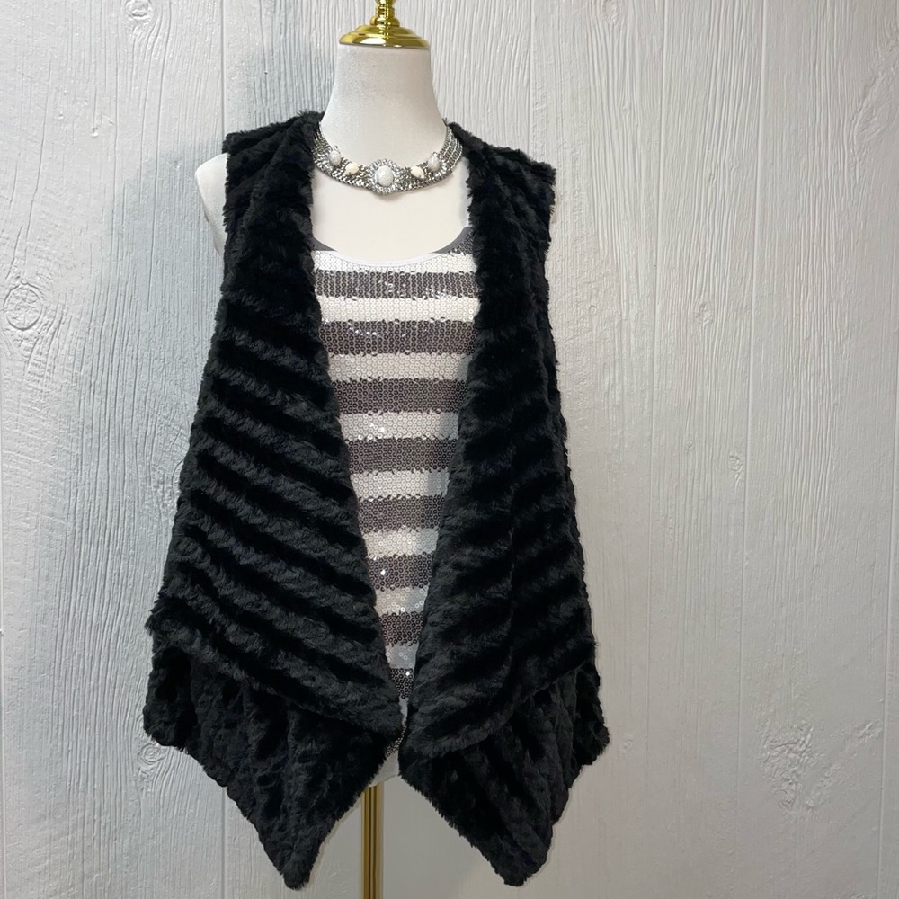 G by Giuliana Faux Fur Vest!